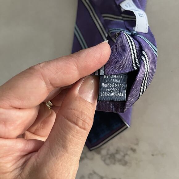 Ryan Seacrest Distinction Purple Necktie stripe 100% Silk elegant, classic, work - Picture 8 of 9